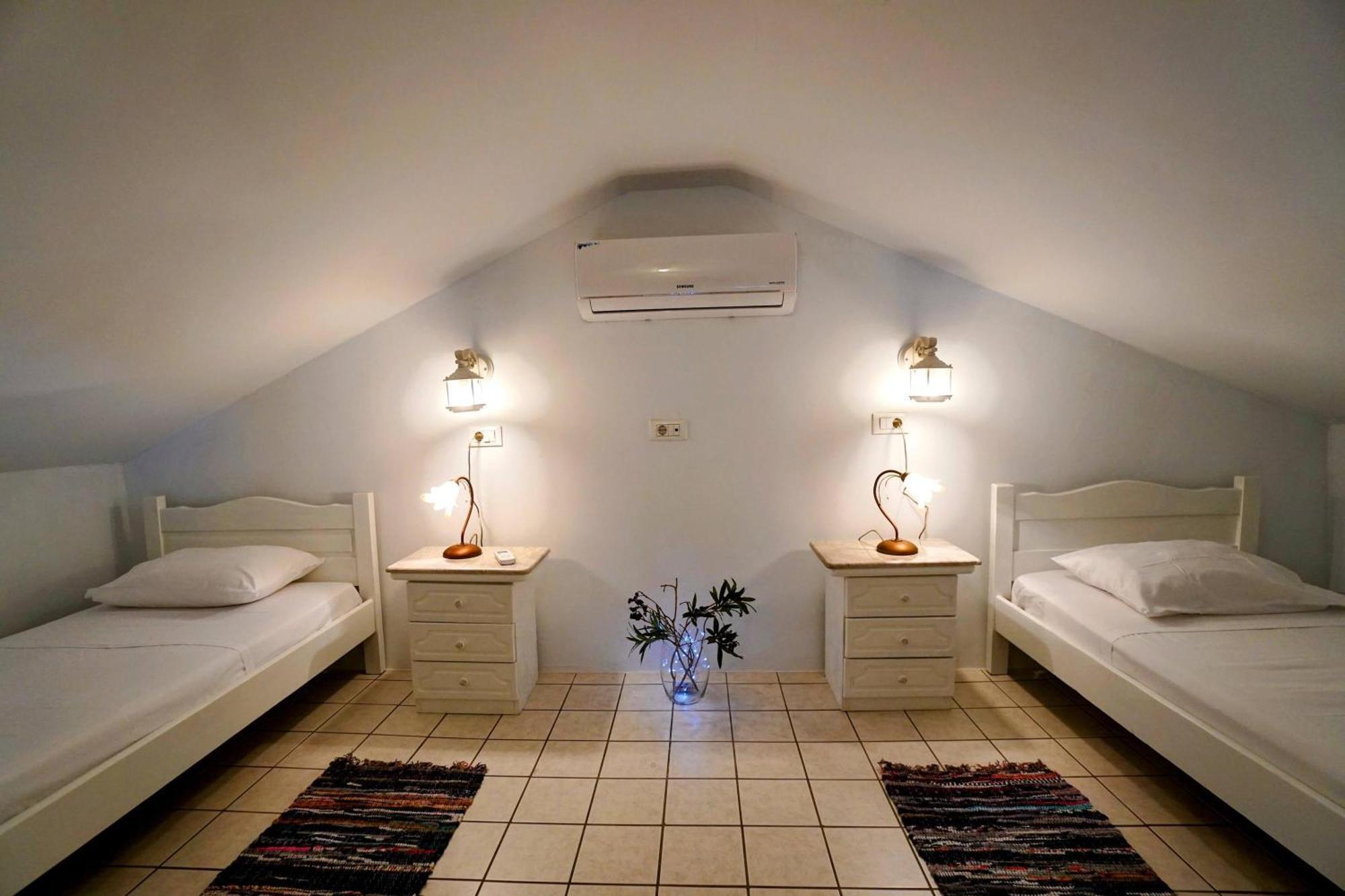 Petalo House Apartment Đảo Sými Ngoại thất bức ảnh